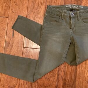 American Eagle Outfitters Olive Jeans